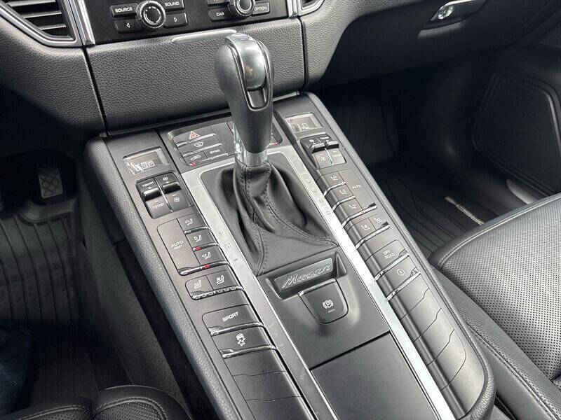 2016 Porsche Macan S