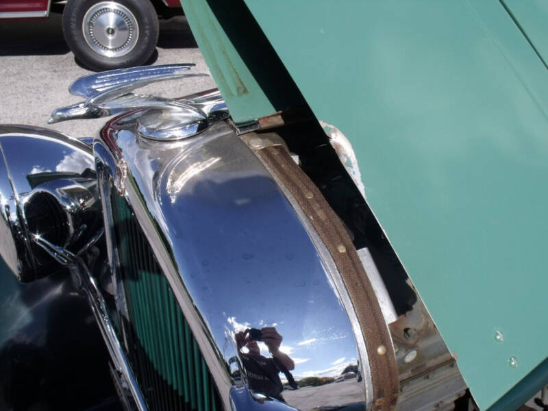 1932 Oldsmobile F-32