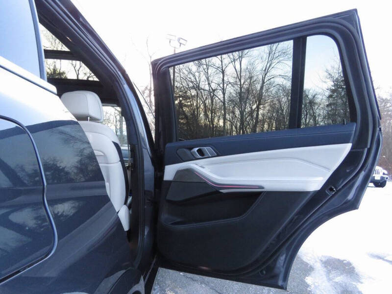 2019 BMW X7 xDrive50i