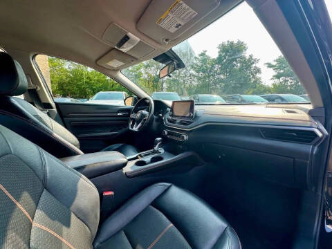 2021 Nissan Altima 2.5 SR