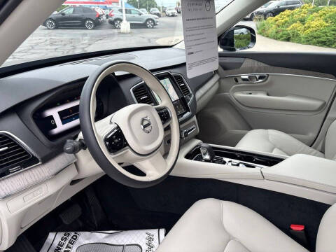 2025 Volvo XC90 T8 Plus Bright Theme 7P