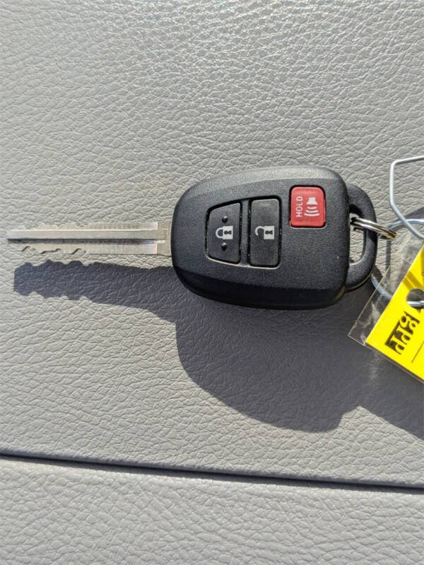 2018 Toyota Highlander LE