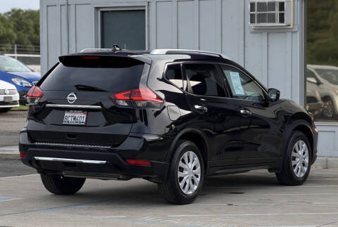 2017 Nissan Rogue S