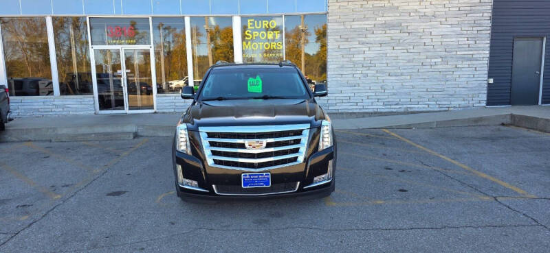 2016 Cadillac Escalade ESV Luxury's photo