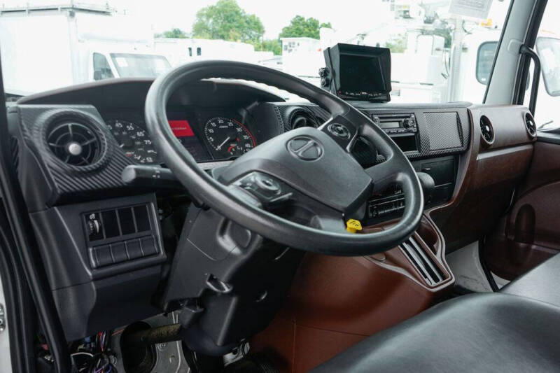 2025 Hino L6