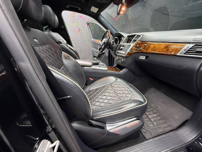 2014 Mercedes-Benz GL-Class GL 550 4MATIC