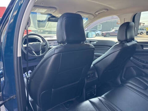 2020 Ford Edge Titanium