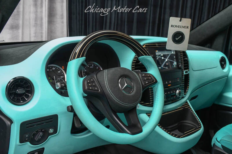 2023 Mercedes-Benz Metris Passenger