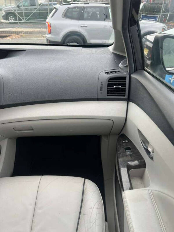 2013 Toyota Venza LE