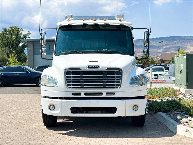 2006 Freightliner M2 106