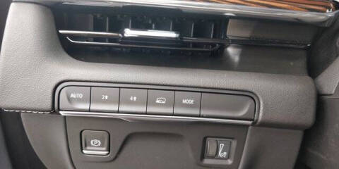 2024 Cadillac Escalade ESV Premium Luxury