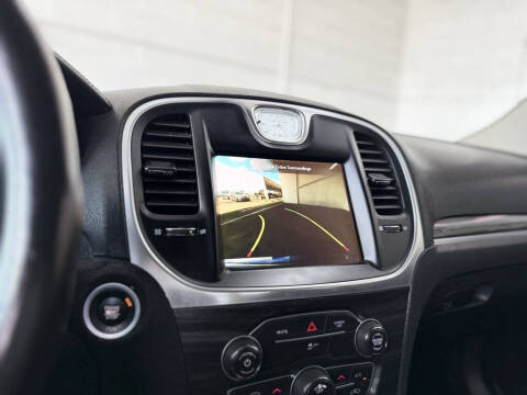 2020 Chrysler 300 Touring