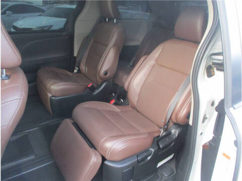 2019 Toyota Sienna Limited Premium 7-Passenger