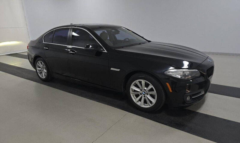 2016 BMW 5 Series 528i