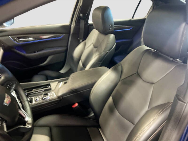 2025 Cadillac CT5 Sport