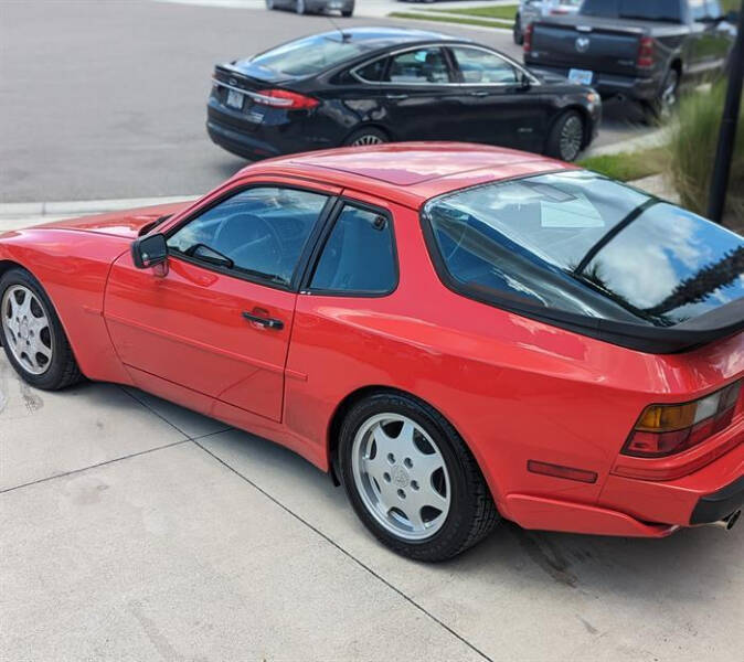 1989 Porsche 944 S2