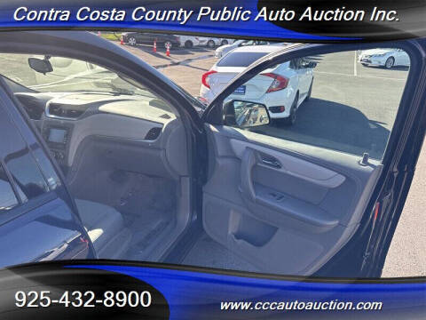 2017 Chevrolet Traverse LS