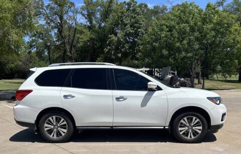 2017 Nissan Pathfinder Platinum