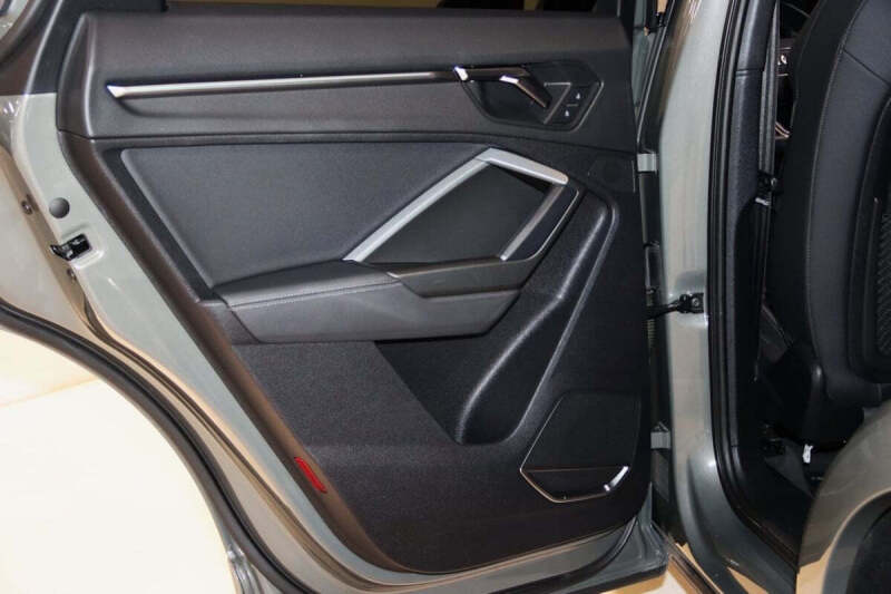 2021 Audi Q3 quattro S line Prem Plus 45 TFSI