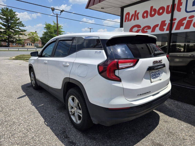 2022 GMC Terrain SLE