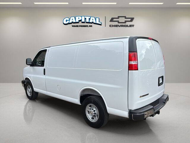 2025 Chevrolet Express 2500