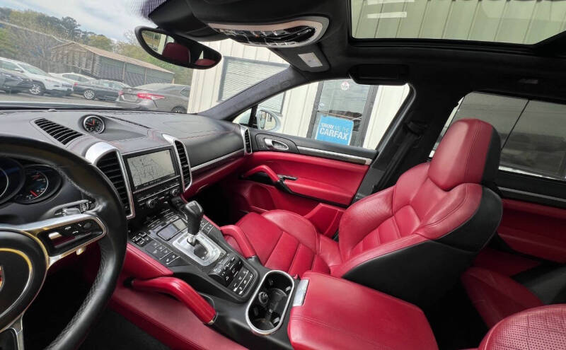 2015 Porsche Cayenne Turbo