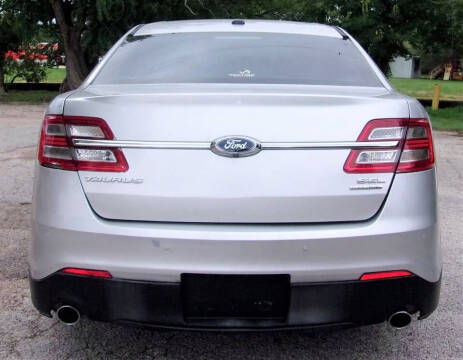 2015 Ford Taurus SEL