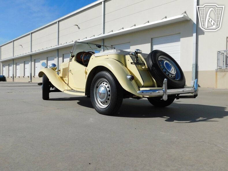 1954 MG TD