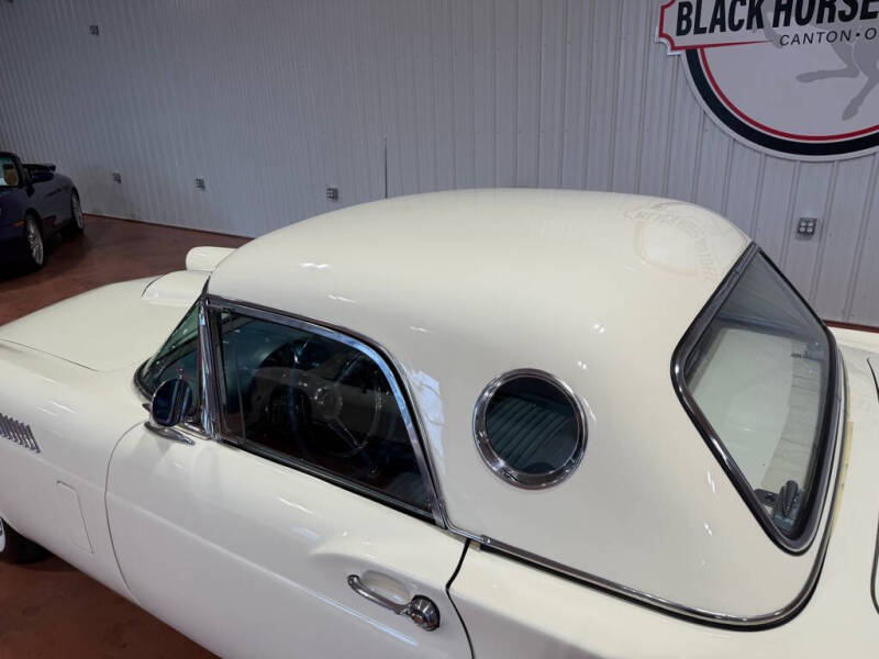 1957 Ford Thunderbird