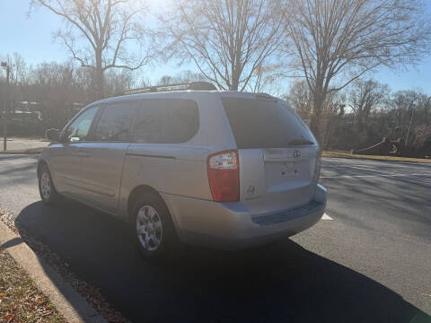 2006 Kia Sedona LX