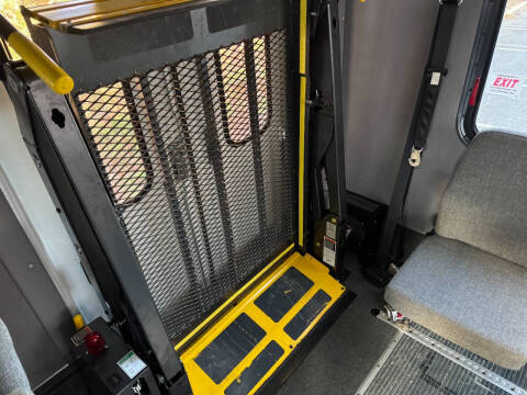 2013 Ford E-Series E-450 SD