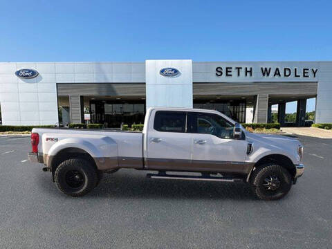 2019 Ford F-350 Super Duty Lariat