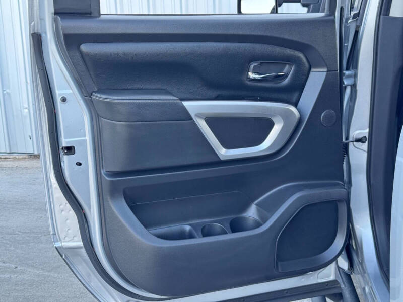 2019 Nissan Titan XD