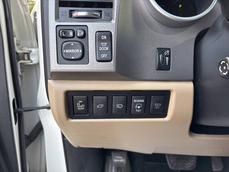 2013 Toyota Sequoia Platinum