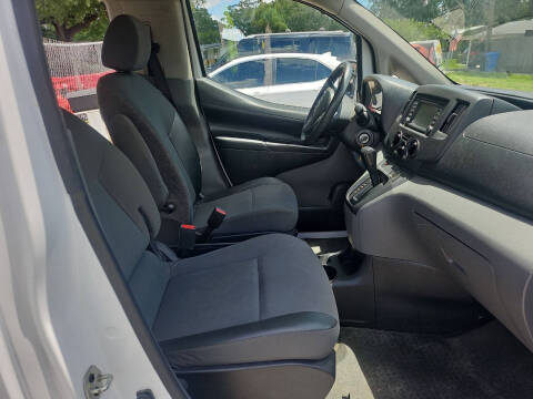 2019 Nissan NV200 SV