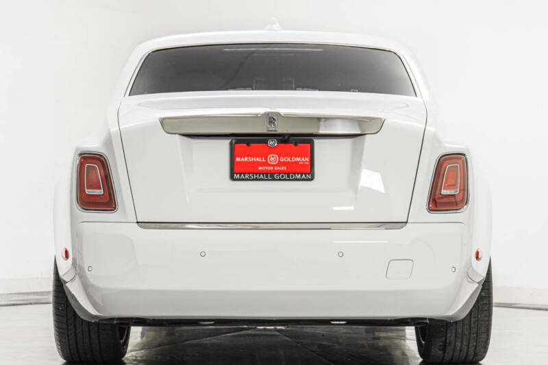 2023 Rolls-Royce Phantom