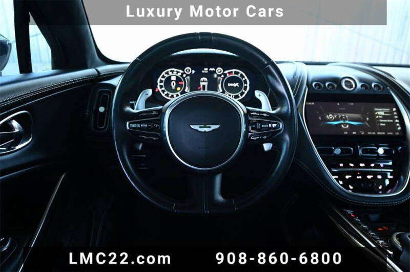 2021 Aston Martin DBX