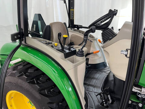 2019 John Deere 3039R