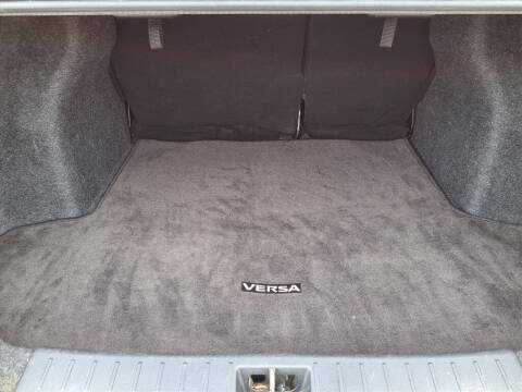 2024 Nissan Versa SR