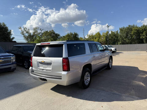 2015 Chevrolet Suburban LT