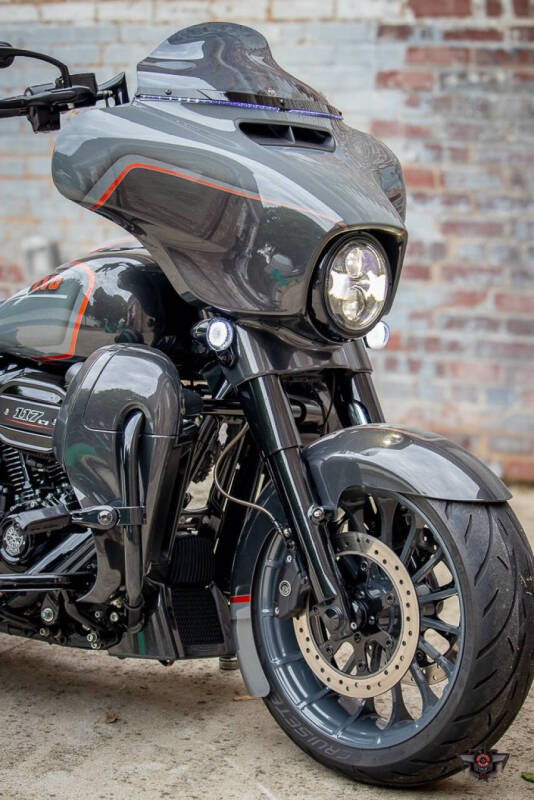 2018 Harley-Davidson CVO ST Glide