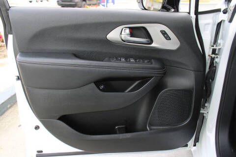 2023 Chrysler Pacifica Plug-In Hybrid Limited