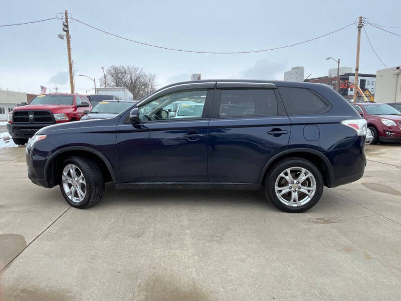 2015 Mitsubishi Outlander SE