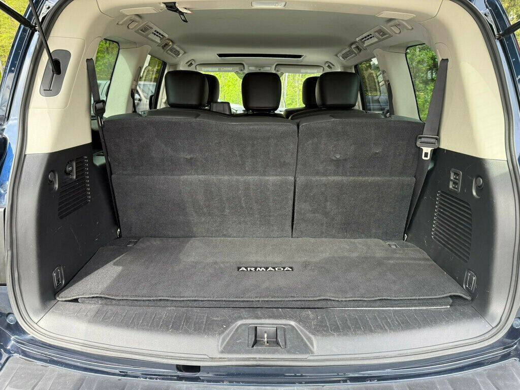 2018 Nissan Armada 33