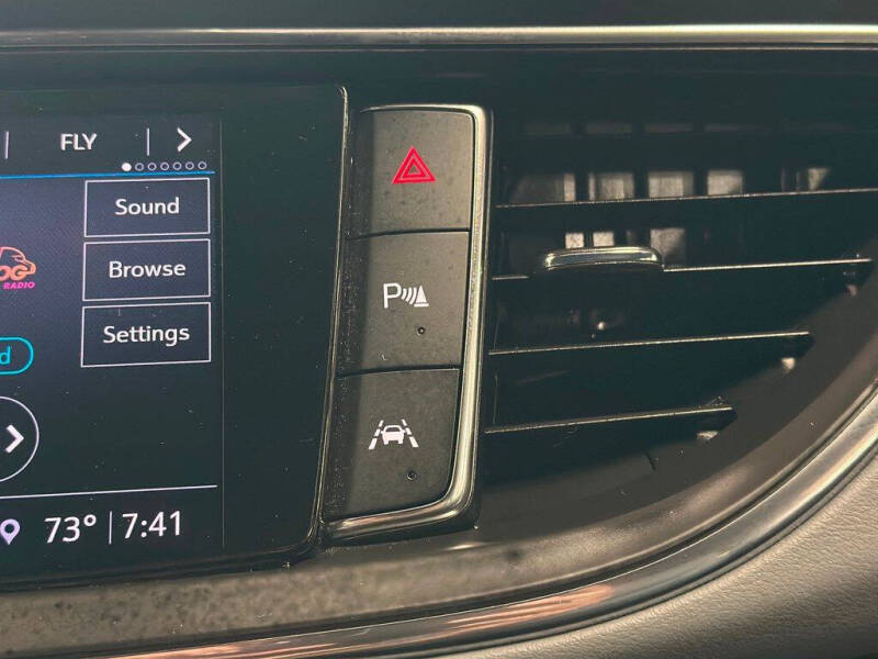 2022 Buick Enclave Essence