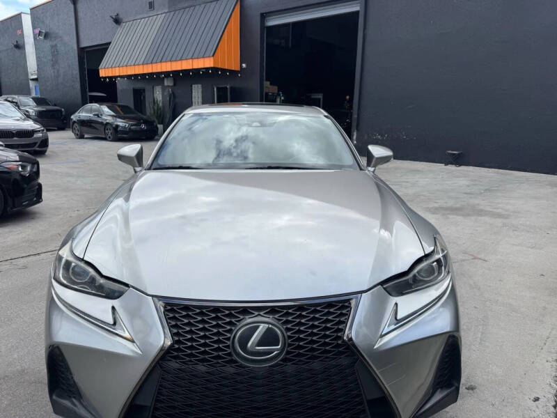2017 Lexus IS 200t