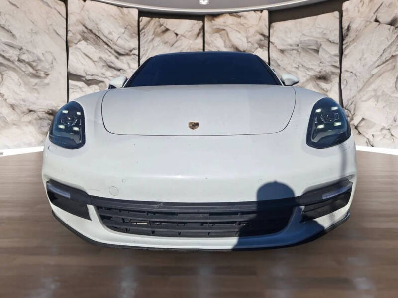 2018 Porsche Panamera