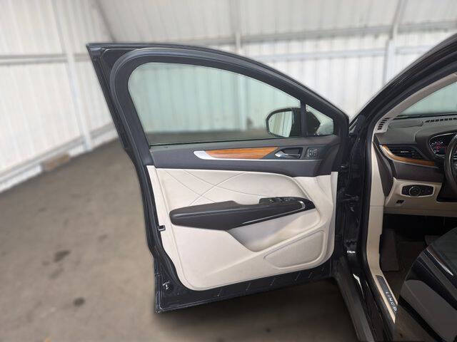 2019 Lincoln MKC Select
