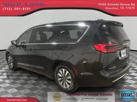 2024 Chrysler Pacifica Plug-In Hybrid Select