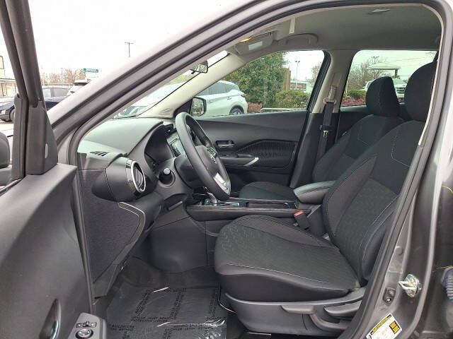 2024 Nissan Kicks SV